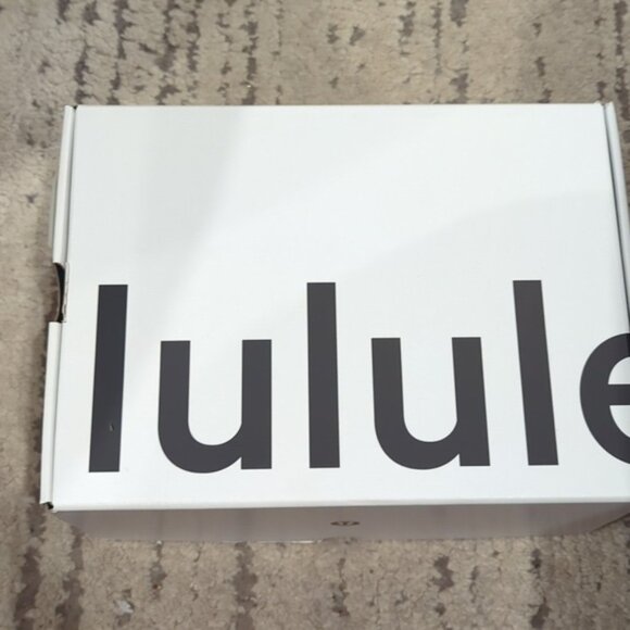 NWT Lululemon Blissfeel Trail Womens Running Shoe Silver Drop / Baked - Picture 8 of 15